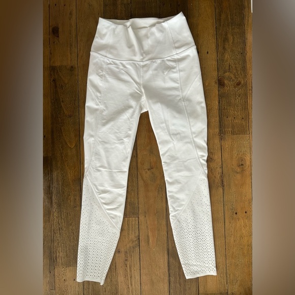 LULULEMON White High-Waisted Anew Tight Leggings with Perforated Detail n legs - Picture 5 of 11